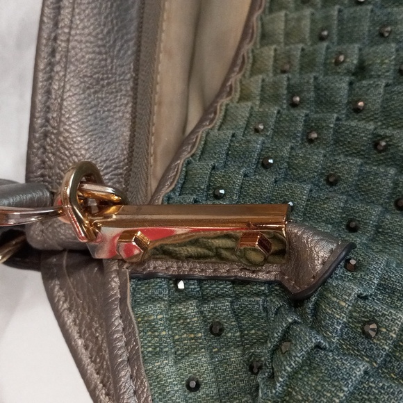 Handbag - Picture 11 of 15